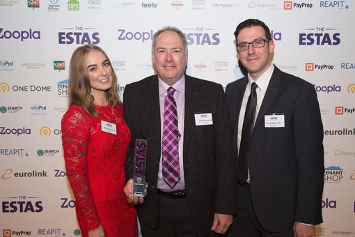 Agency Express wins Supplier of the Year at the ESTAS  the most prestigious property awards in the UK