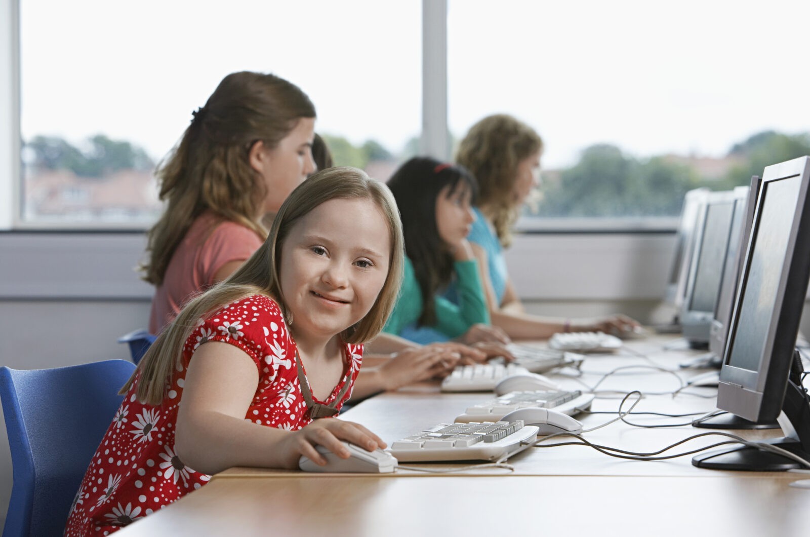 Fb A A Aba F C Aaef A E Children & Young People - Girl on computer.jpg