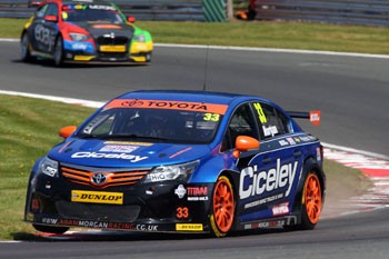 Adam Morgan in Ciceley racing car sponsored by Signs Express