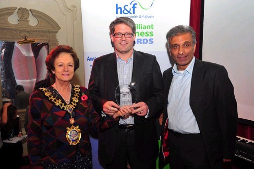 A C Bf F A C C Dedc Simon-Slee-with-Mayor-Frances-Stainton.jpg