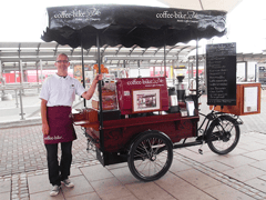 Dietmar Klingner beside his Coffee-Bike cart